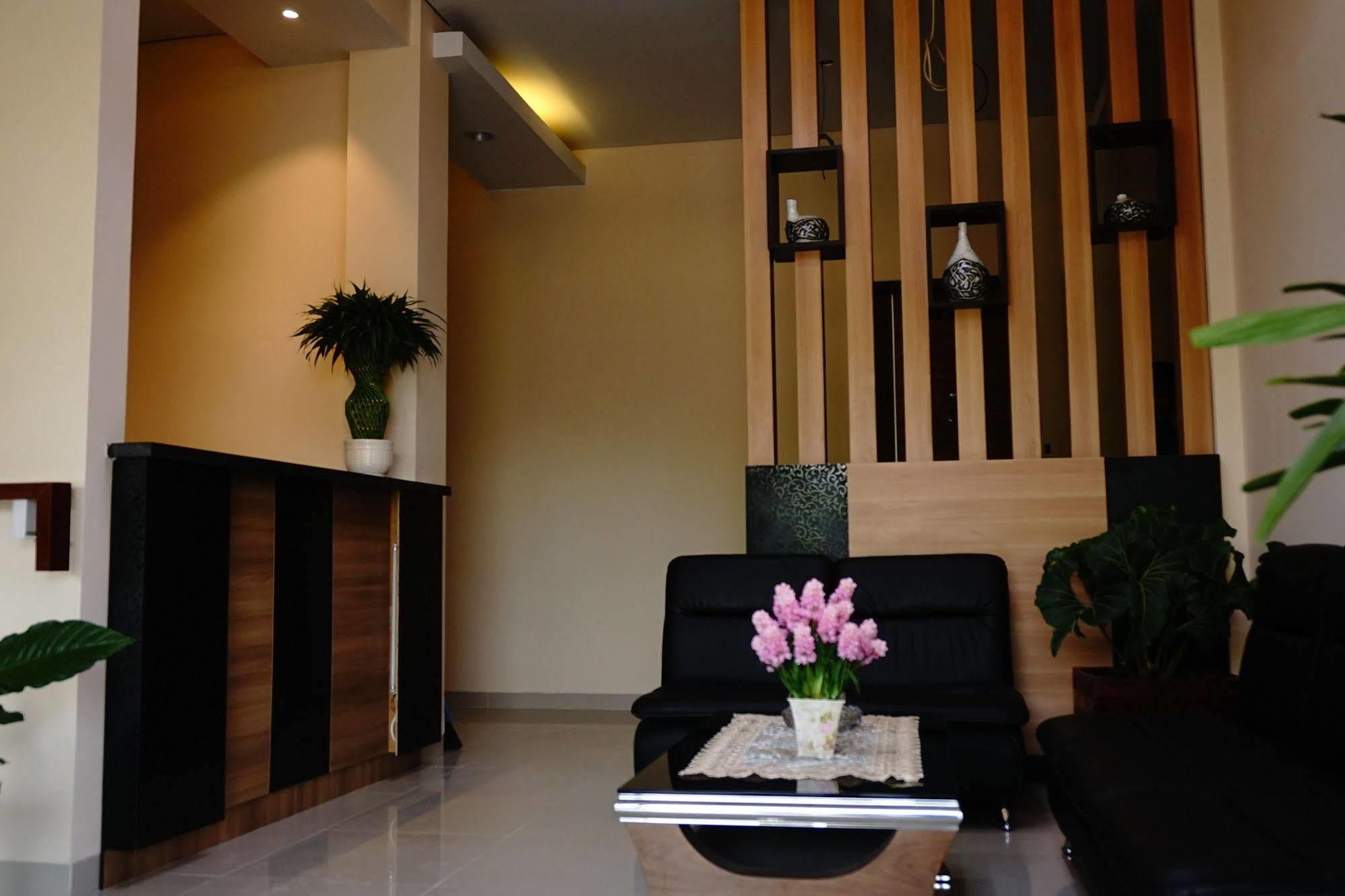 New D'Dhave Hotel Padang  Extérieur photo